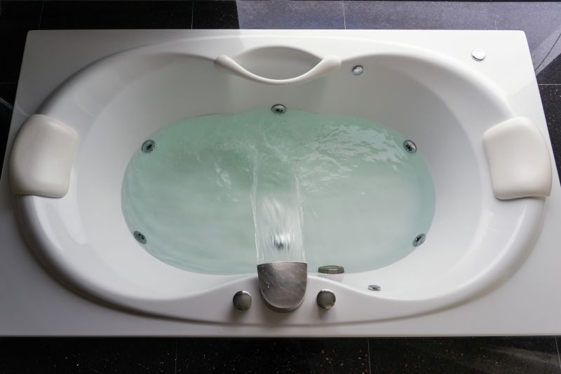 Luxury Bathtub Features